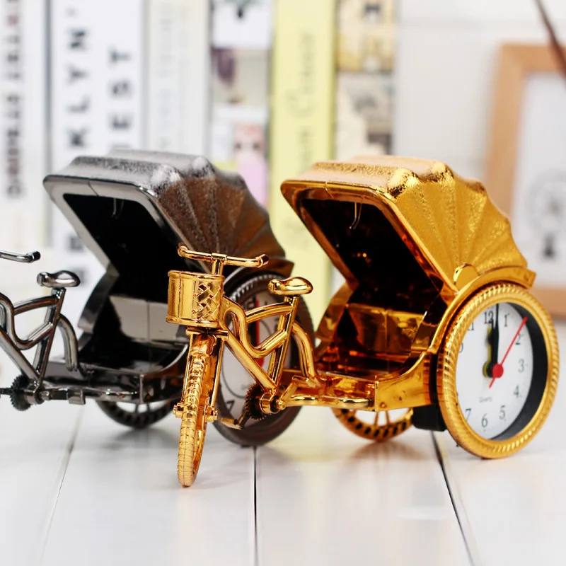 

Creative ornaments retro rickshaw clock Desktop bedside pointer type clock alarm clock old plastic crafts