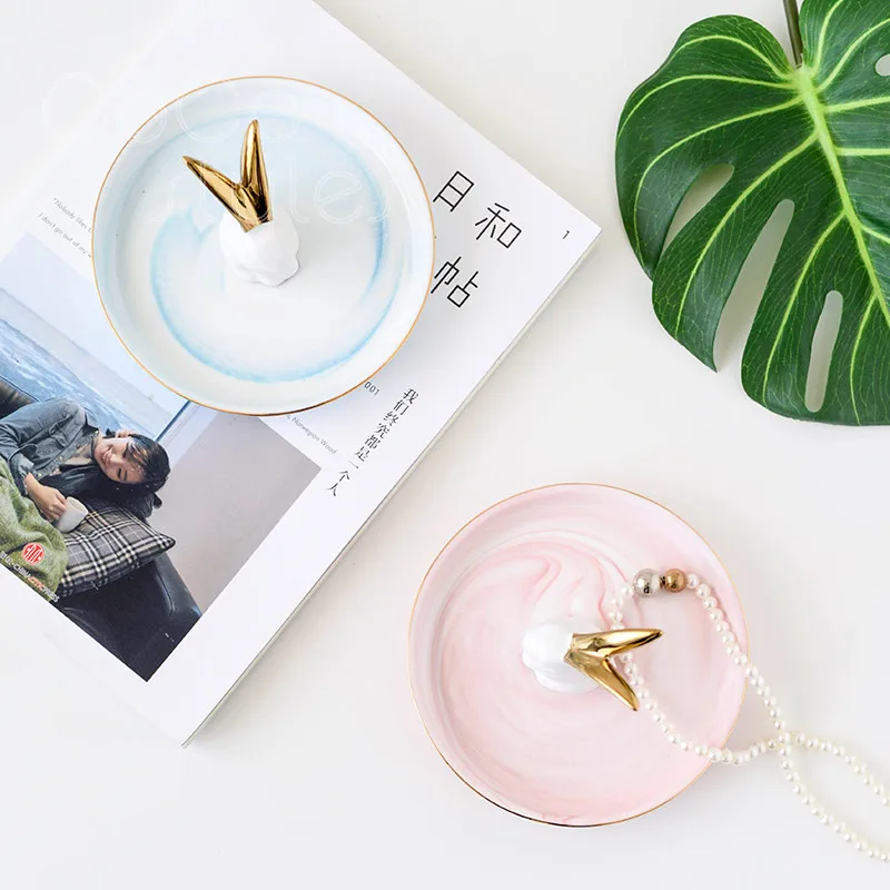 6 Ceramic jewelry dish   (4)