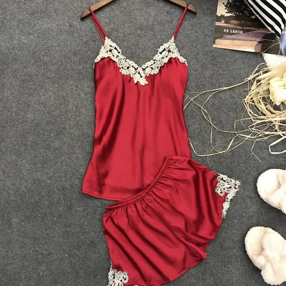 Женская Кружевная летняя одежда для сна, мягкая и удобная Ночная Пижама с v-образным вырезом+ кружевные шорты Горячая Распродажа - Цвет: Красный