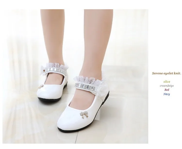 Осенняя обувь для девочек; кружевная обувь Повседневная белая футболка для девочек детская одежда платье принцессы туфли для девочки детская кожаная обувь с цветком