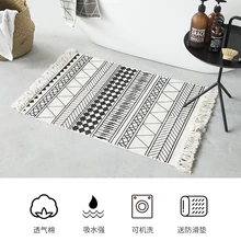 Коврик для ванной комнаты в скандинавском стиле с кисточками, абсорбирующий в черно-белую полоску