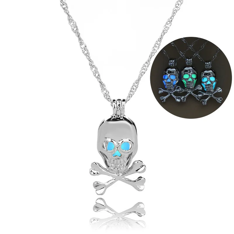 1PC Retail Cloak Chains Glow Skulls Pendants Accessories Halloween Jewelry Luminous Necklace Wholesale Dropshipping
