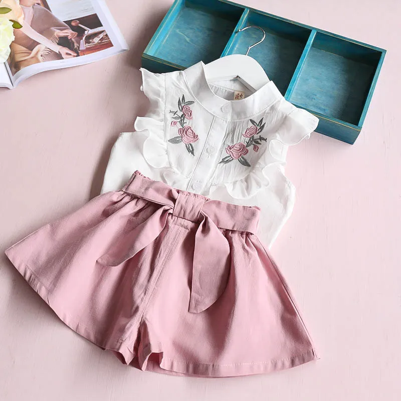 2017 Summer Korean Baby Girls Clothing Set Children Heart Shirt Bow Shorts Suit 2pcs Kids Floral