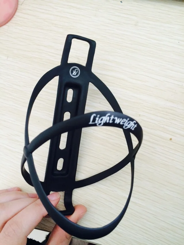 Clearance 1 pair bottle cage bicycle MTB lightweight carbon fiber ultra-light  bracket 18g bike water bottle holder 4