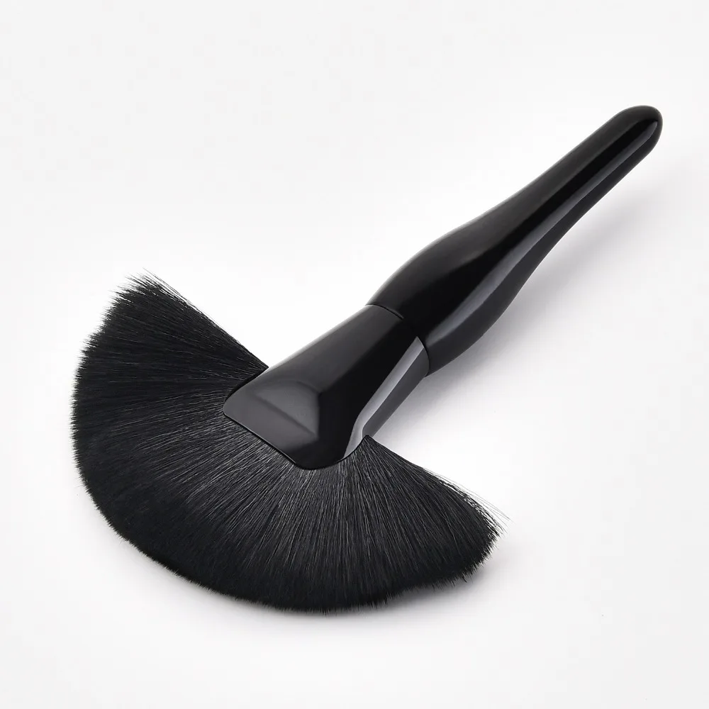 High-end 1PC professional fan-shaped powder concealer mixed mark prominent makeup brush nail | Красота и здоровье