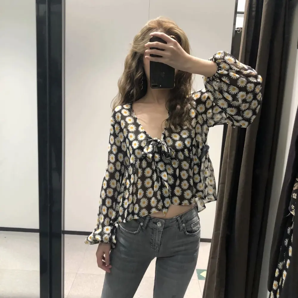  (4)