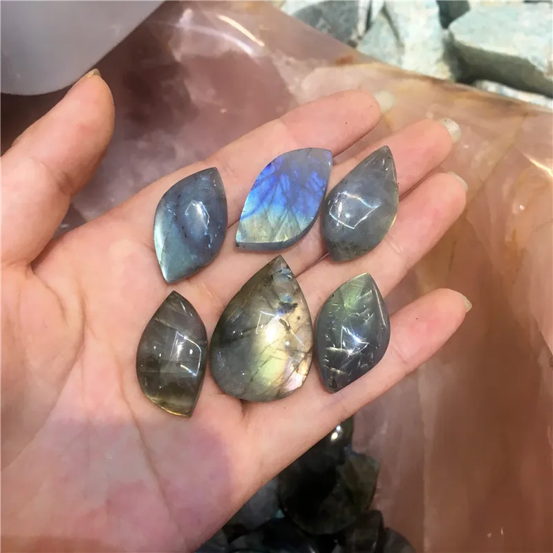 Labradorite Semi gem stone moonstone mineral crystal (2)