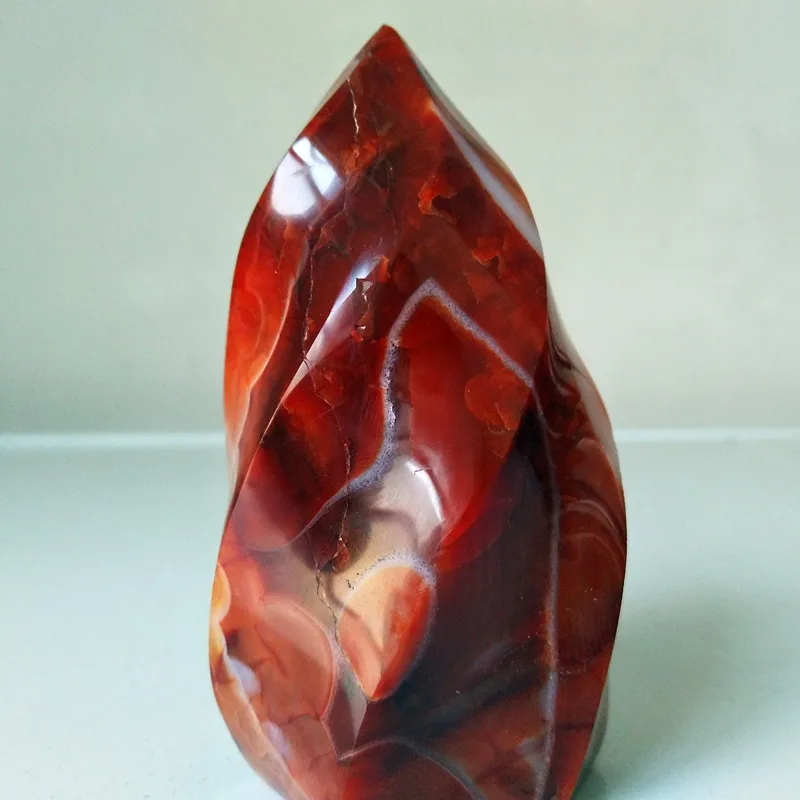 

100% Natural red agate crystal flame decorated agate ice cream mineral specimen