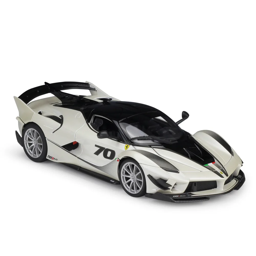 1:18 Bburago Ferrari FXX K EVO белый/красный/желтый/черный литой модельный автомобиль