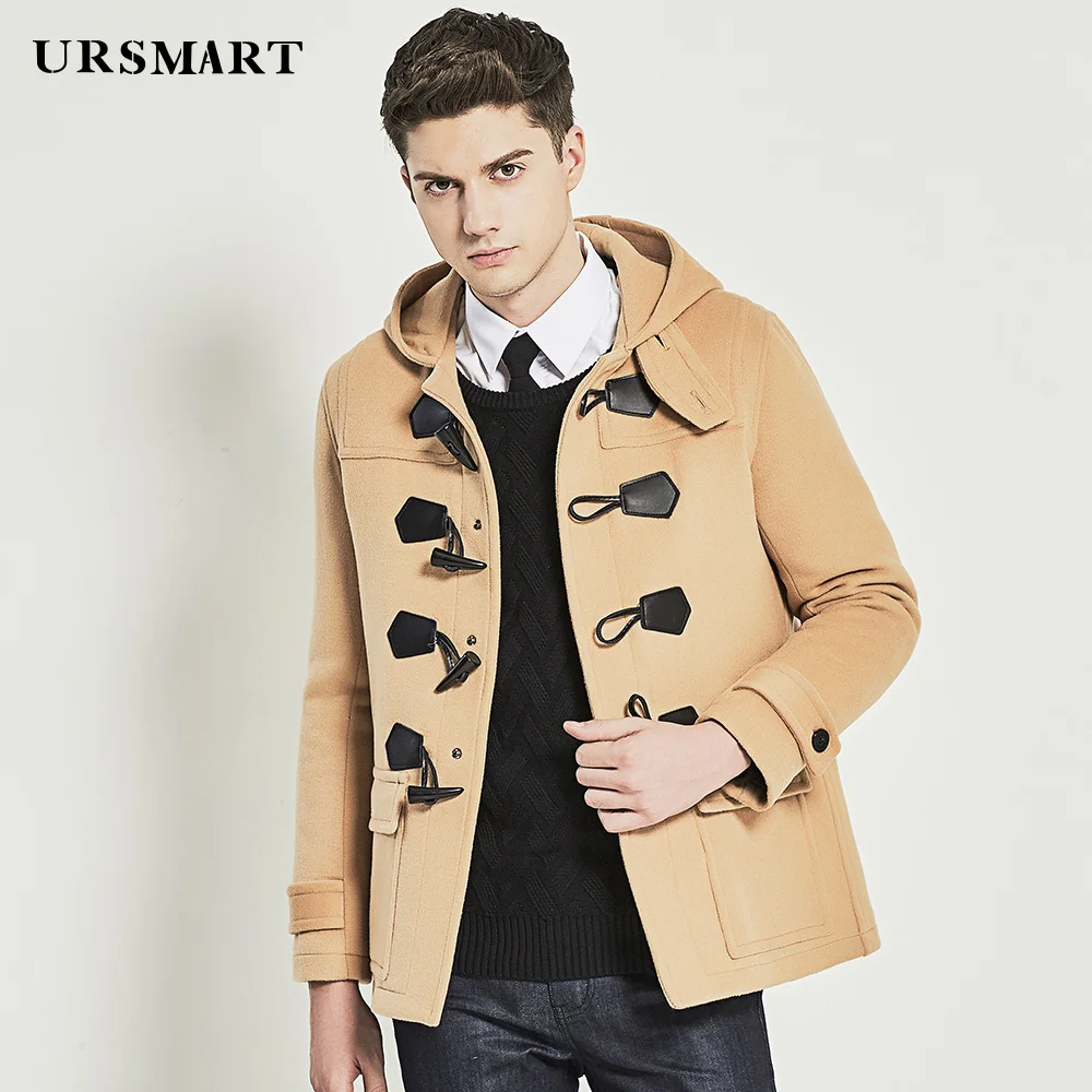 

URSMART Short wool coat men's hooded camel style men's coat oxhorn button British men's coat coat