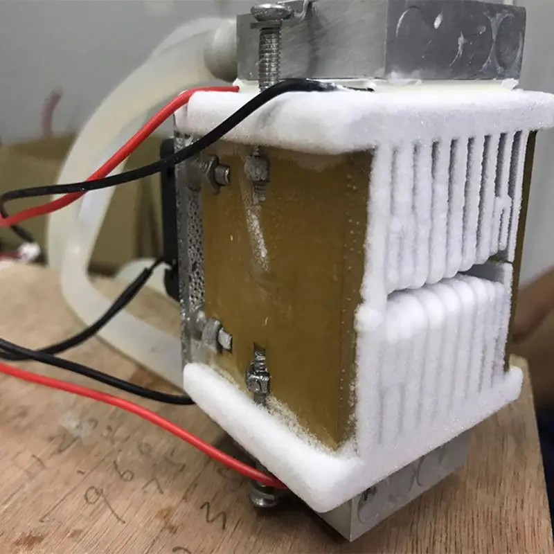 

1pcs DIY 120W TEC Peltier semiconductor refrigerator water-cooling air condition Movement for refrigeration and fan