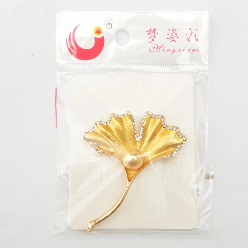Fashion-Leaf-Rhinestone-Brooches-For-Female-Designer-Pearl-Brooch-Broches-Brosh-Women-Brooch-Collar-Pin-Pesca (2)