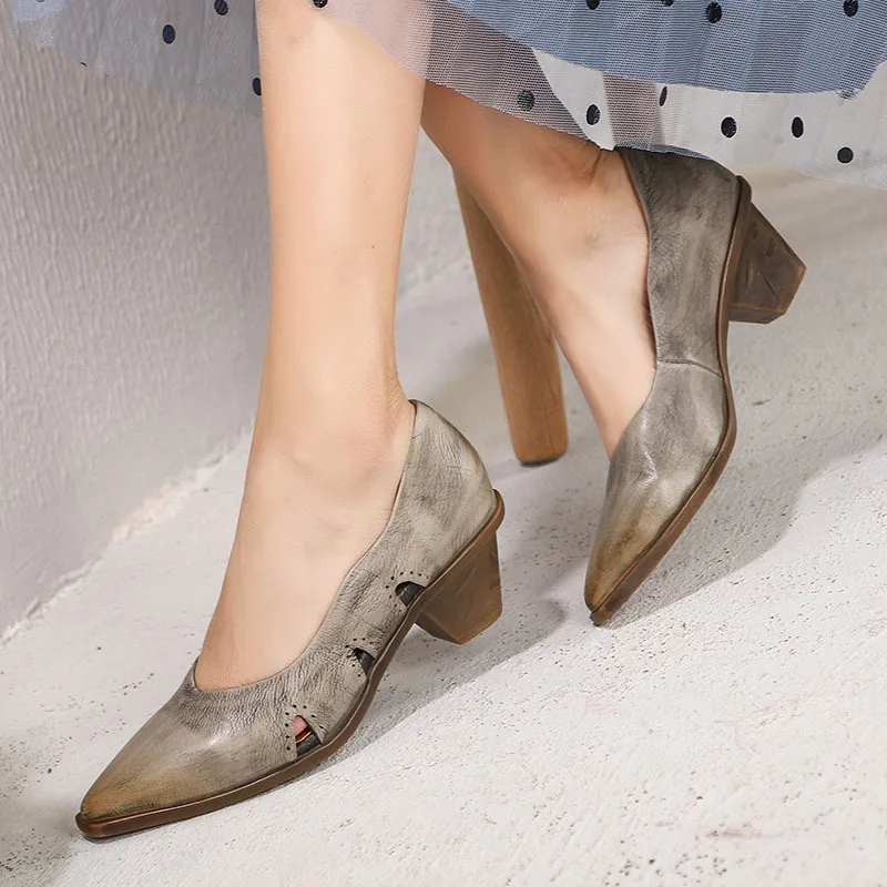 

Artdiya Spring and Summer 2019 Women's Shoes New Retro Handmade Genuine Leather Thick Heels Hollowed-out Cowhide Pumps H901-313