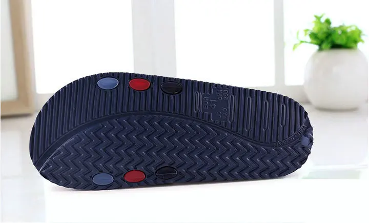 Hot Selling Men Slides Summer Beach Cool Men Outdoor Indoor Dual Purpose Flat Slipper Bathroom Antiskid Slippers (10)