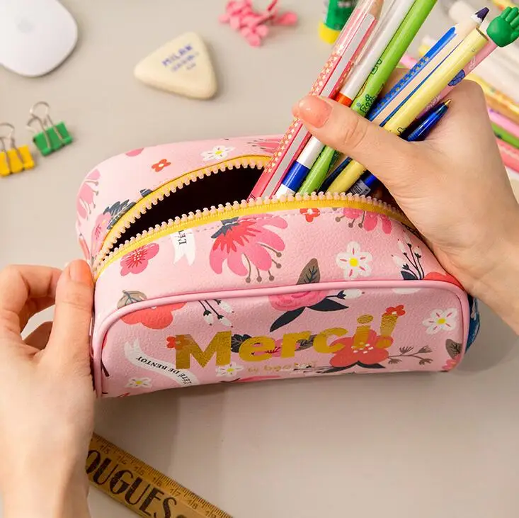 Бесплатная доставка цветочный молния карандаш мешок милый 18.5*9.8 см 2017 Новый бренд подарок для девочек