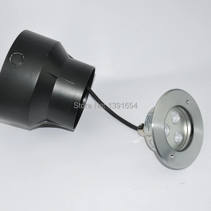 underwater light04.jpg
