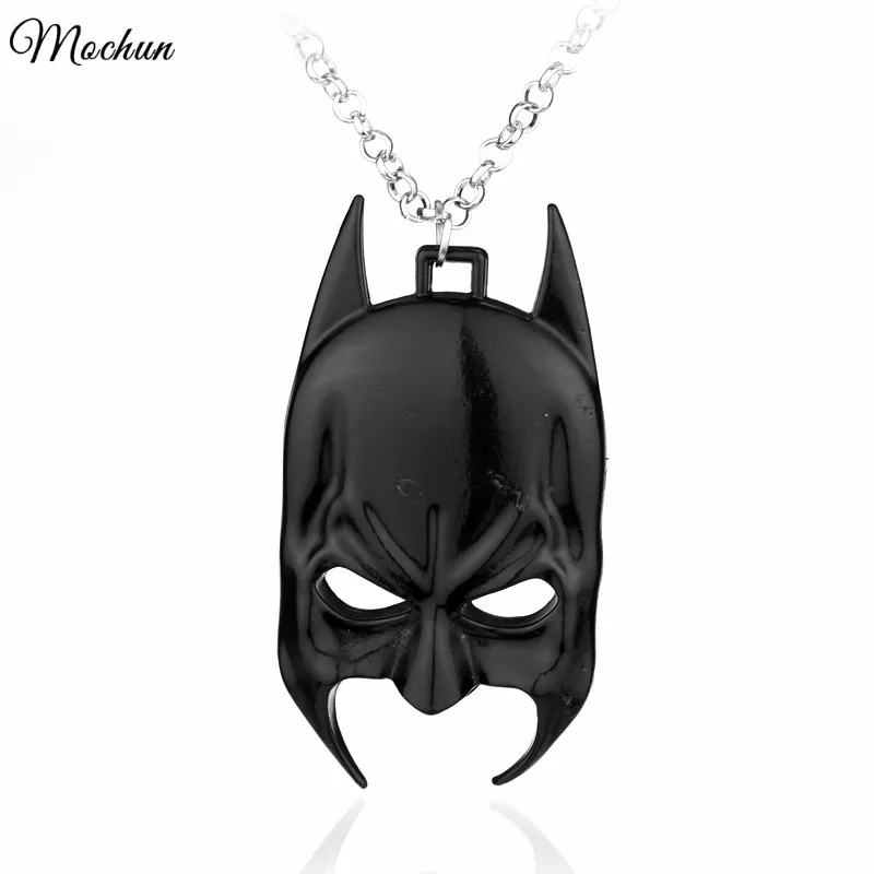 

MQCHUN Unique DC Comics Barman Bat Man Mask Chain Necklace The Dark Knight Helmet Pendant Superhero Statement Movie Jewelry 2017