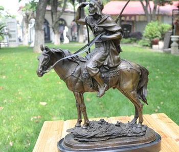 

Art Deco Sculpture Arabia Hunter Bronze Statue