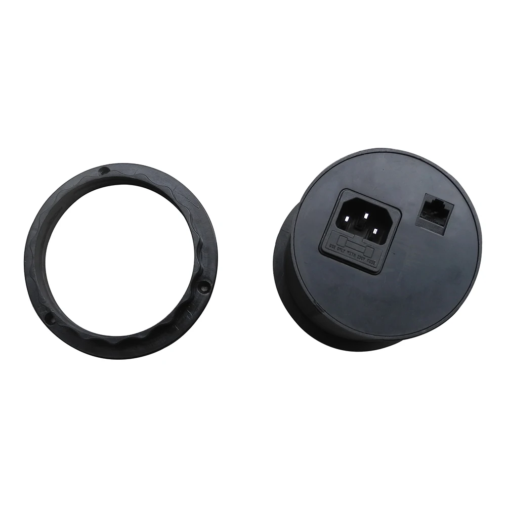 2-X-AC-Outlet-2-X-USB (3)