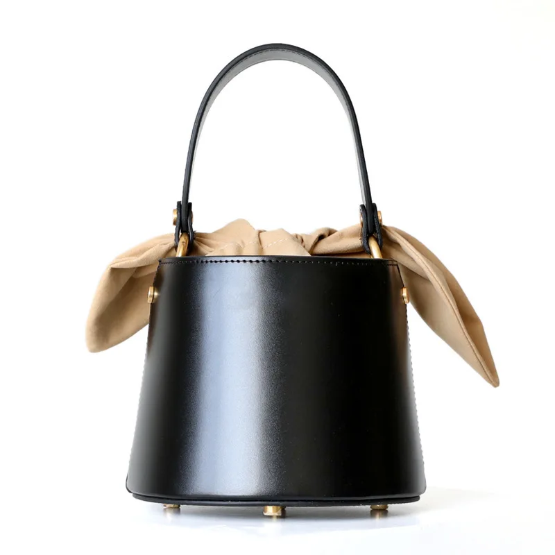 

2019 Chic Ins Summer Beach Bag High Quality Pu Leather Women Bucket Bag Small Brand Designer Female Shoulder Crossbody Bags
