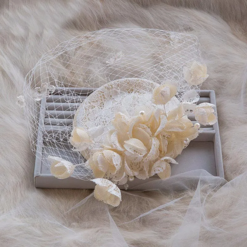 Original-Design-Ivory-Beige-Wedding-Veil-Hats-With-Pearl-and-Flower-Decoration-Romantic-Wedding-Party-Small (4)