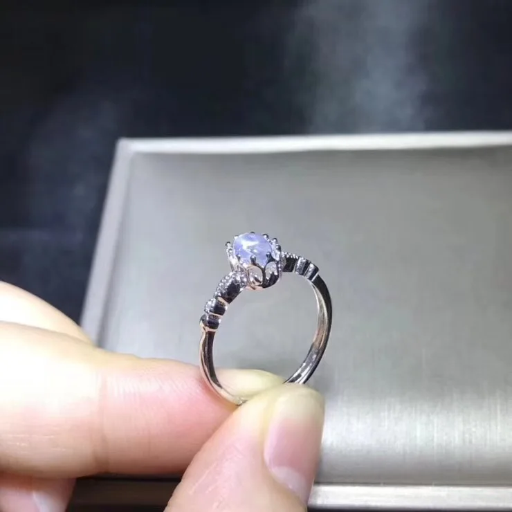 Натуральный лунный камень синего цвета кольцо, простой стиль, продвижение магазина, 925 серебро,, популярный стиль