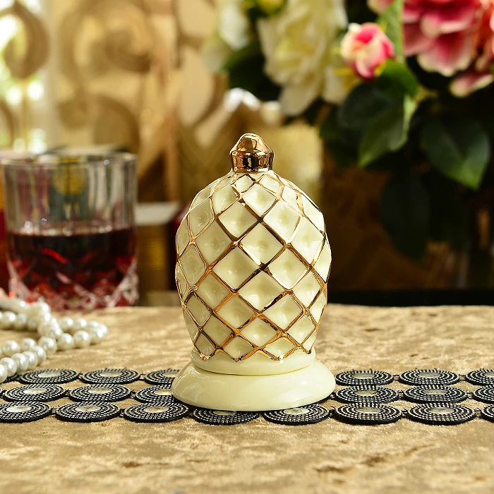 European Style High grade Ceramic Creative Toothpick Box Family White