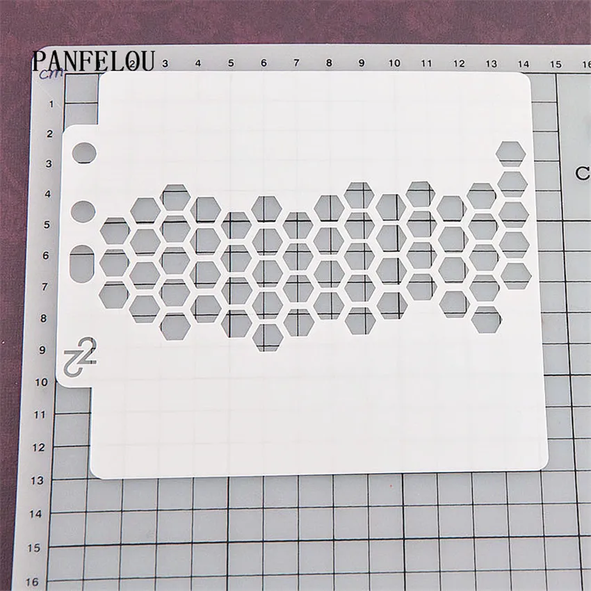 Сотовые сетки скрапбукинга трафареты спрей пластиковые формы Щит DIY торт полые украшения Печать Кружева линейка Валентина