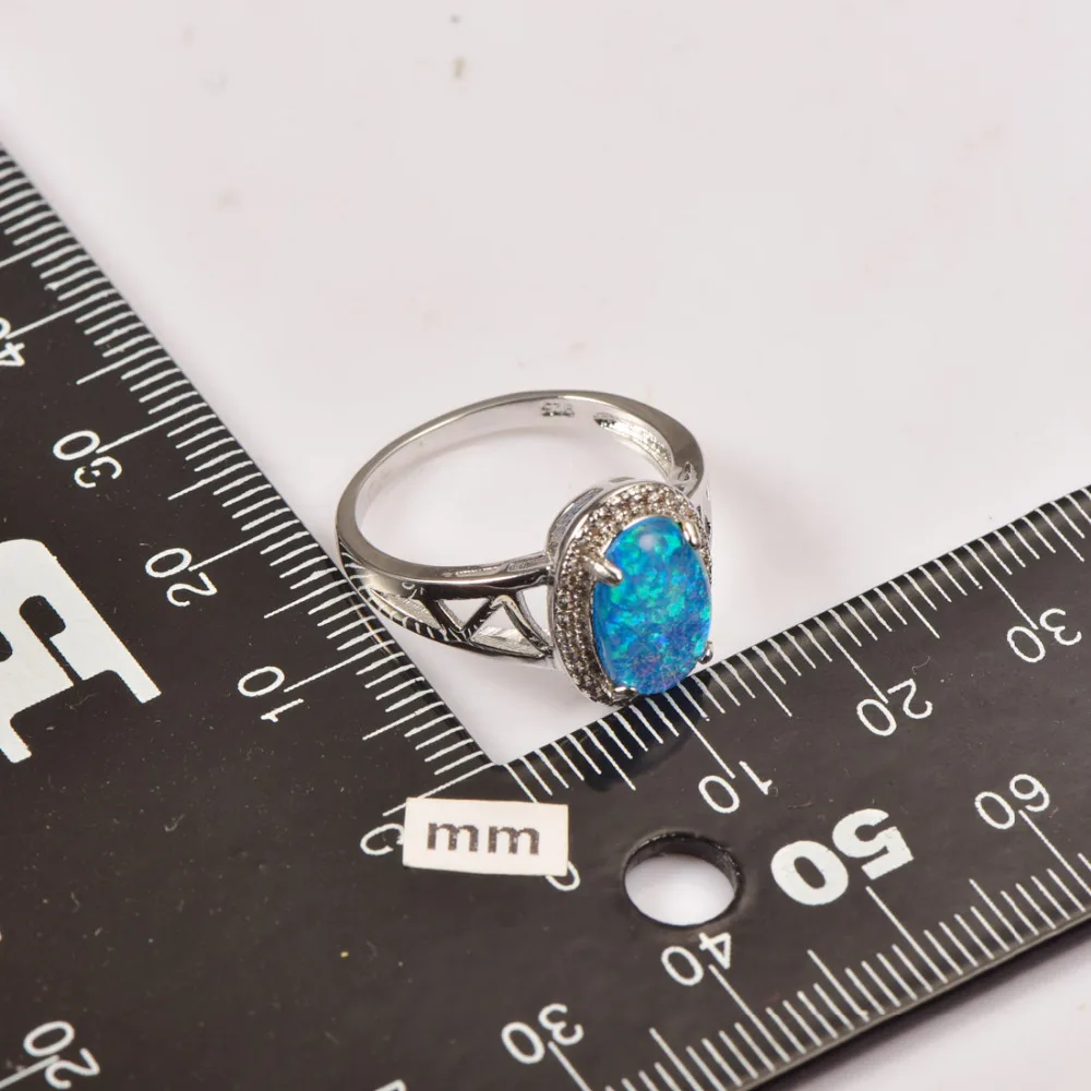 Женское изысканное обручальное кольцо с голубым огненным опалом женское