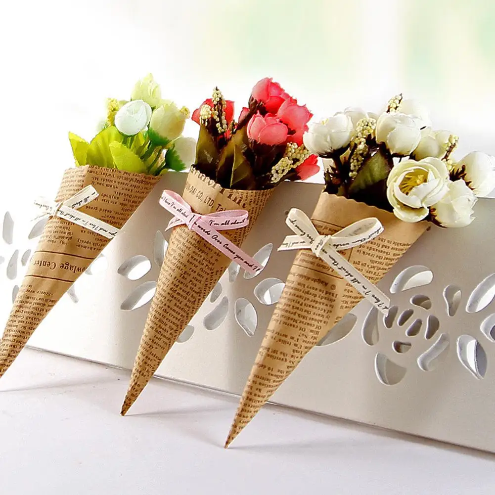 Как упаковать искусственные цветы. Как упаковать искусственные цветы. Как упаковать искусственные цветы. Упаковка для цветочного магазина. Упаковка букета в крафтовую бумагу.