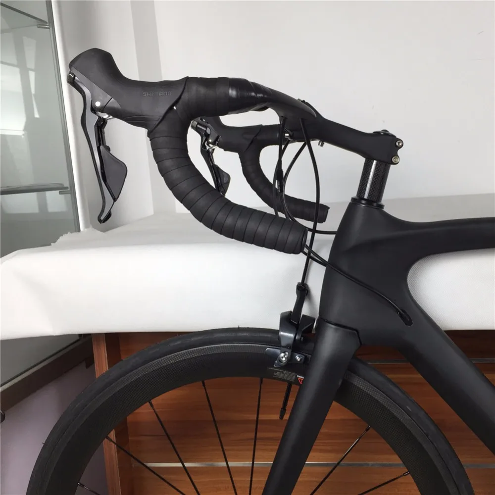 Best 2018 Chinese Factory Carbon Road Complete Bike, Aero Racing Carbon Bicycle with R8000 Groupset, Complete Bicycle Available size 4