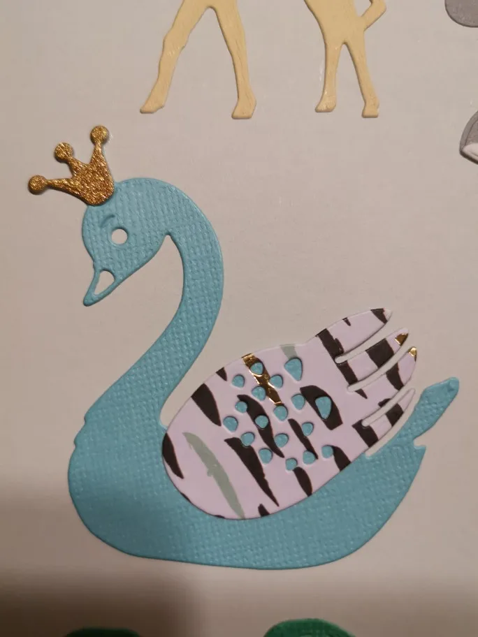 

85x69mm Swan Shape Metal Cutting Dies 3D DIY Scrapbooking Carbon Sharp Craft Die Photo Invitation Cards Decoration