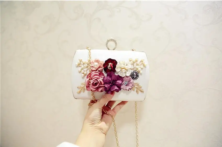 2022 High Quality Luxury Handmade Flowers Evening Bags Brand Dinner Clutch Purse With Chain Flower Banquet Bags MN258