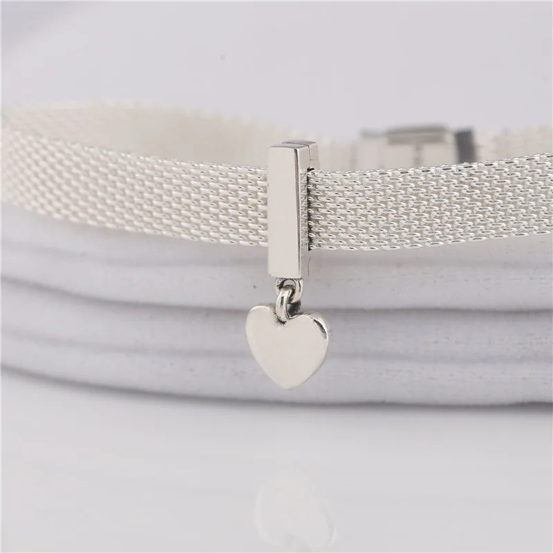

The new R series guarantees the original charm of 925 sterling silver, reflective and glamour, women's woven chain