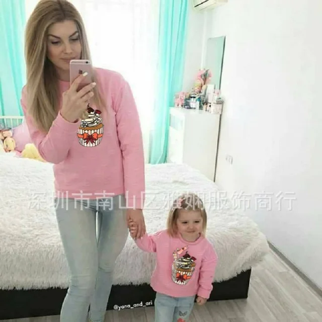 Mamá madre e hija ropa de invierno conjunto familiar