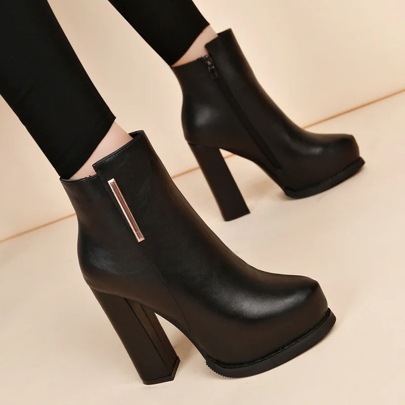 

2019 new high-heeled thick with Martin boots British wind wild short boots thick bottom plus velvet women's ankle boots