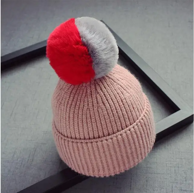 Высококачественная детская зимняя шапка, двухцветная, с шариками, skullies, детская шапка, утолщенная, для малышей, теплые шапочки, вязаная шерстяная шапка
