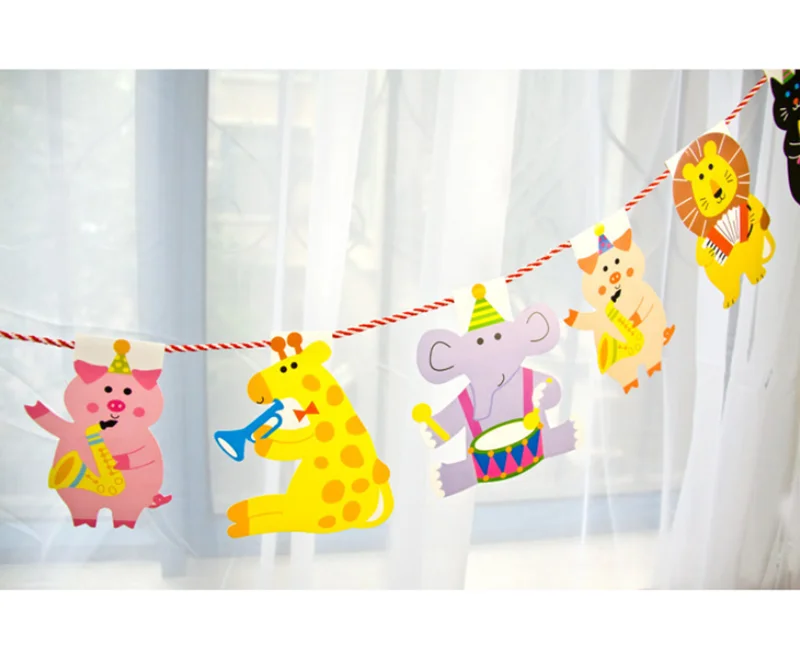 15Pcs/lot 2M Cartoon Animal Paper Flags Banner Decor Baby Room Decoration Bedding Bumpers Kids Party Flags Kids Girls Room Decro 15Pcs/lot 2M Cartoon Animal Paper Flags Banner Decor Baby Room Decoration Bedding Bumpers Kids Party Flags Kids Girls Room Decro