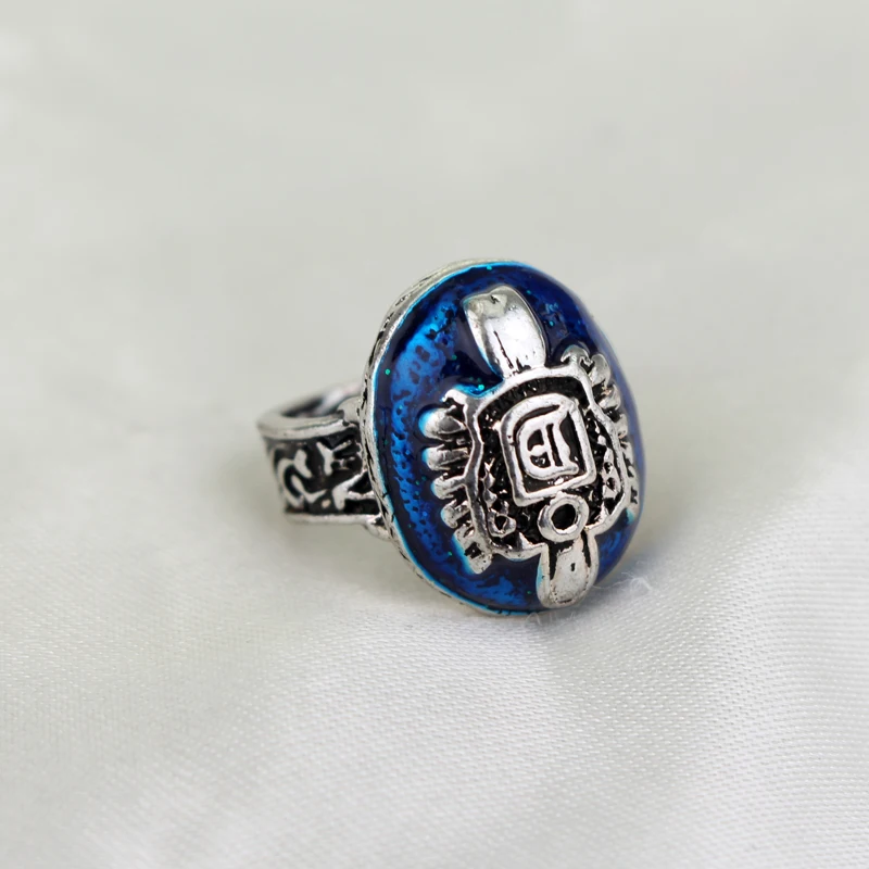 

MQCHUN Vintage Vampire Diaries Rings Salvatore Stefan 's Finger Family Crest Ring Lapis Lazuli Ellipse Costume Ring Bohemian