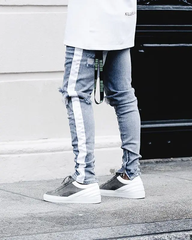 Черные джинсы в стиле Джастина Бибера с потертостями, облегающие мужские джинсы в полоску с боковой молнией и дырками на коленях