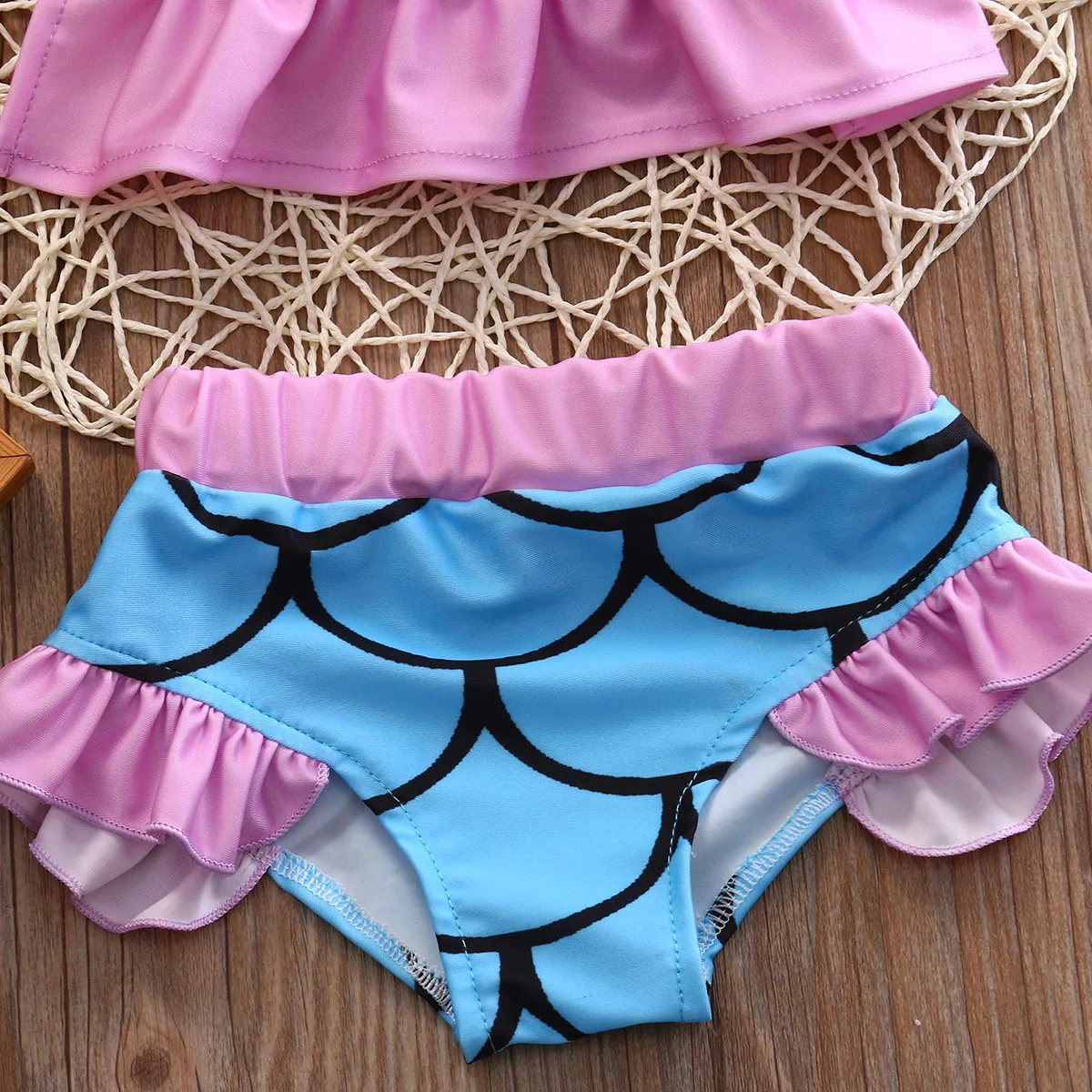 Милый купальный костюм русалки из двух предметов для маленьких девочек, пляжный купальный костюм с рисунком для маленьких девочек, купальный костюм, сетчатый купальный костюм, комплект бикини