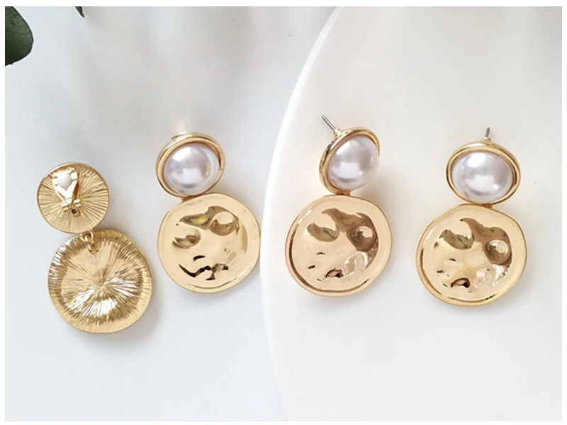 Metal Pearl Earrings  (3)