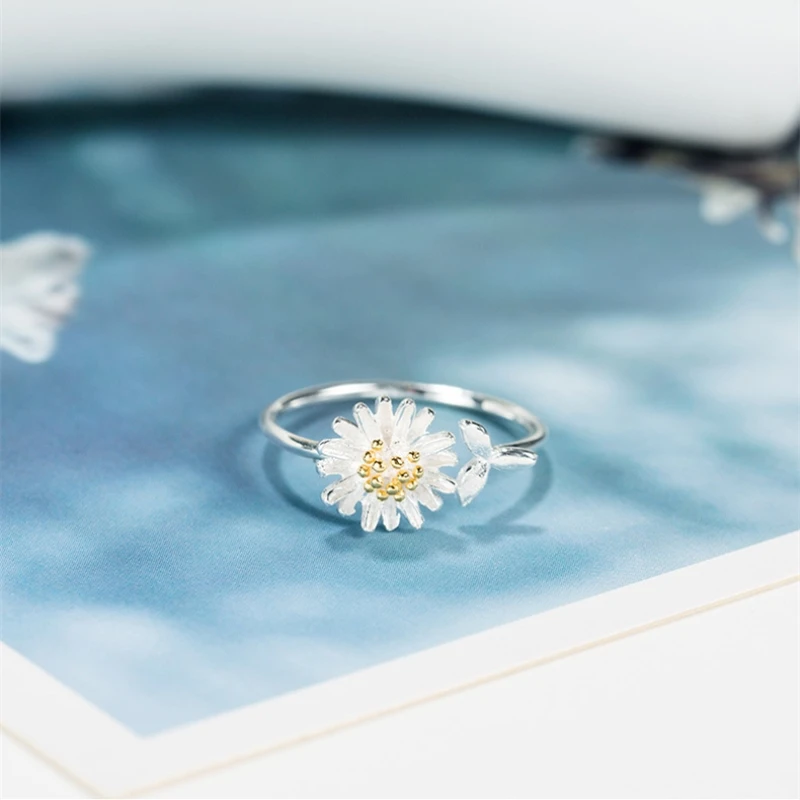 

Literary Chrysanthemum Flower Sweet 925 Sterling Silver Temperament Personality Fashion Female Resizable Opening Rings SRI056
