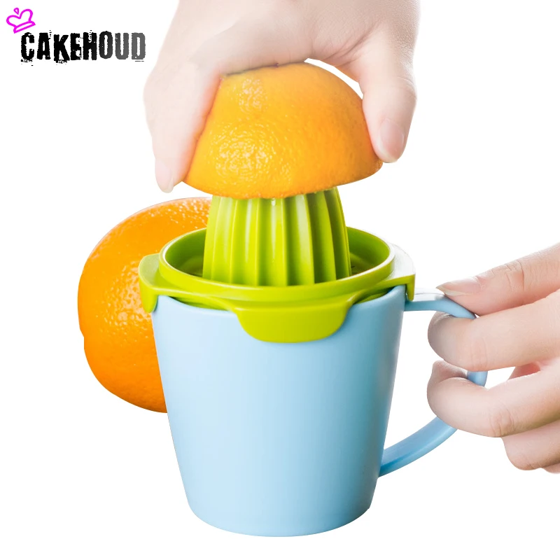 CAKEHOUD Food Grade Plastic Manual Lemon Juicer Portable Lemon Squeezer