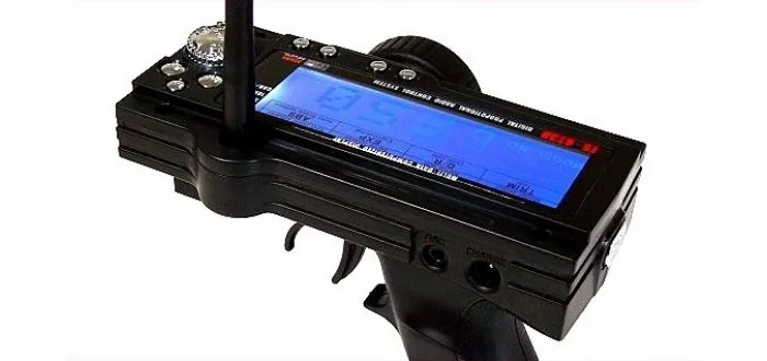 FlySky GT3B FS 2 4G 3CH передатчик дистанционного управления системой оружия с приемником