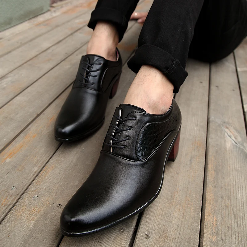Мужские кожаные туфли в итальянском стиле, визуально увеличивающие рост; Мужские модельные мокасины в деловом стиле; крутые мужские туфли-оксфорды с острым носком