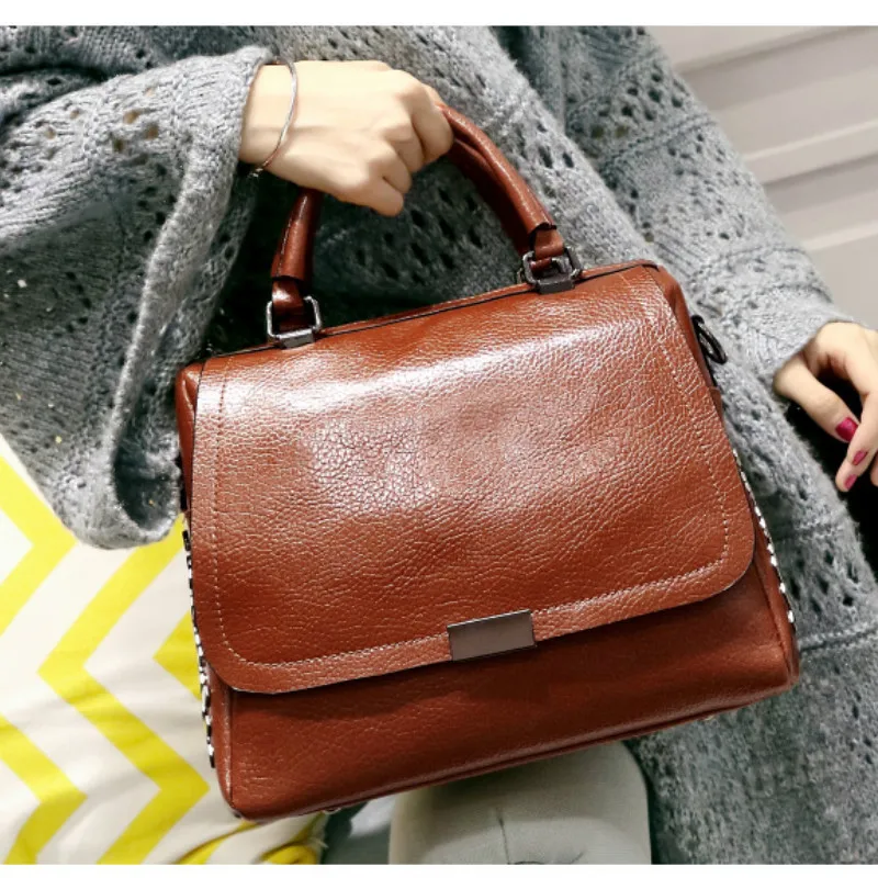

2018 autumn and winter new Boston portable shoulder bag joker European and American fashion women's bag slung