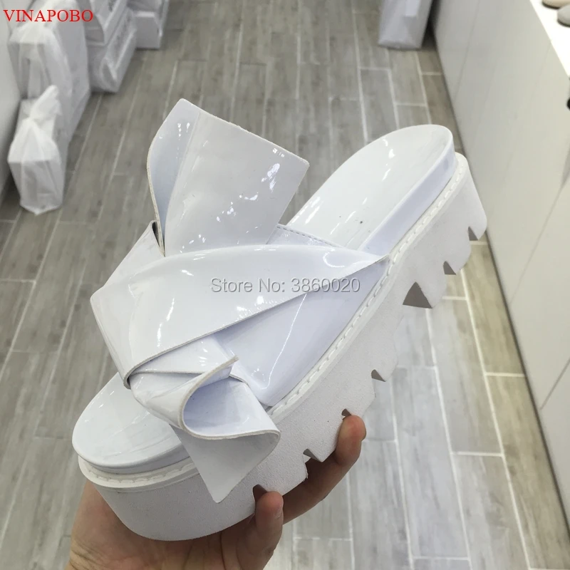 

2019 Butterfly-Knot Patent Leather Summer Slippers Women Thick Heel Platform Flats Slip On Flip Flops Shoes Women Beach Slides
