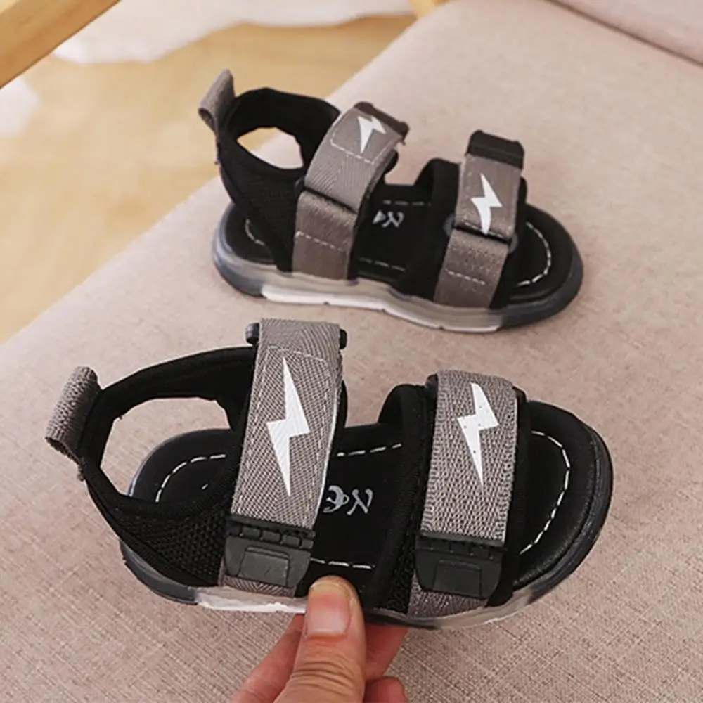 Summer Fashion Children Sandals Shoe Baby Lightning Led Light Luminous Run Sport Sandals Sneakers Shoes Casual Sandal Size 21-30 Summer Fashion Children Sandals Shoe Baby Lightning Led Light Luminous Run Sport Sandals Sneakers Shoes Casual Sandal Size 21-30