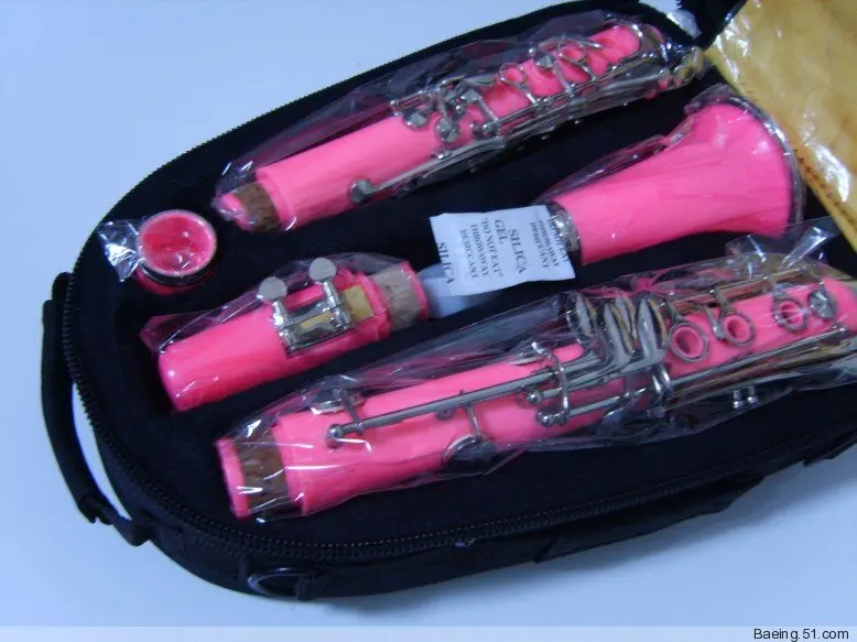B the color clarinet clarinet